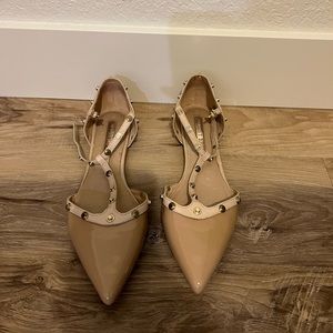 Audrey Brooke nude flats
